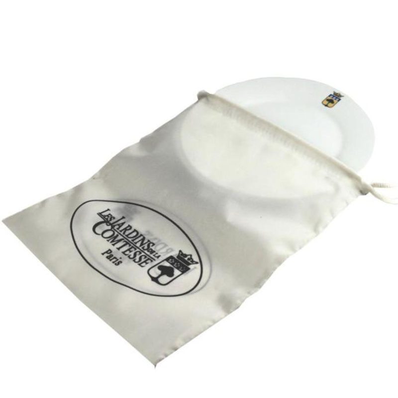 პიკნიკის კალათა 4 პერსონაზე Les Jardins de la Comtesse