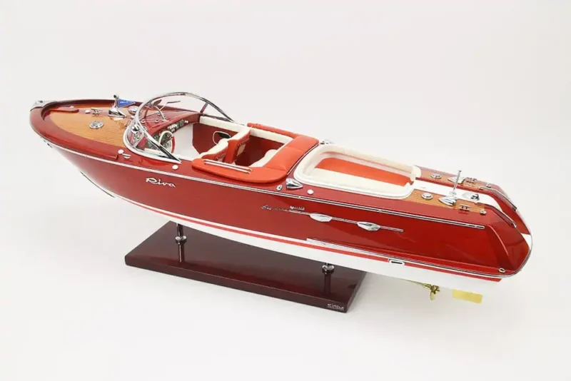 Riva Aquarama Spécial 58cm (Corail)