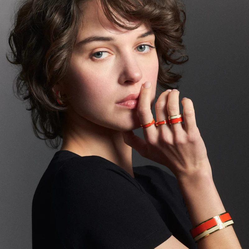 ბეჭედი Bangle Up